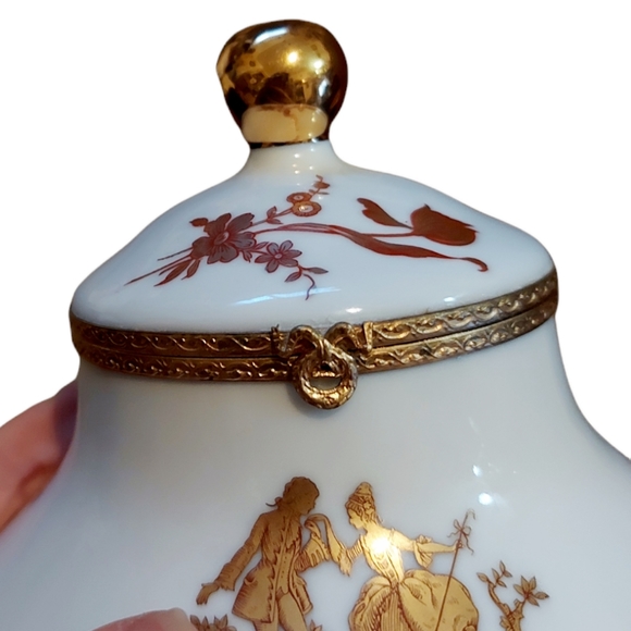 Imperia Limoges Porcelain Trinket Box with 22k Gold Platinum Embellishments - Picture 5 of 6
